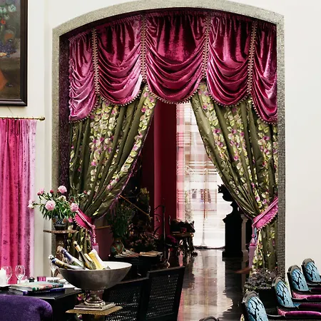 Hotel Dorsia & Restaurant 5*