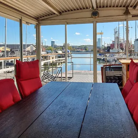 Ship In With Sauna 4* Göteborg