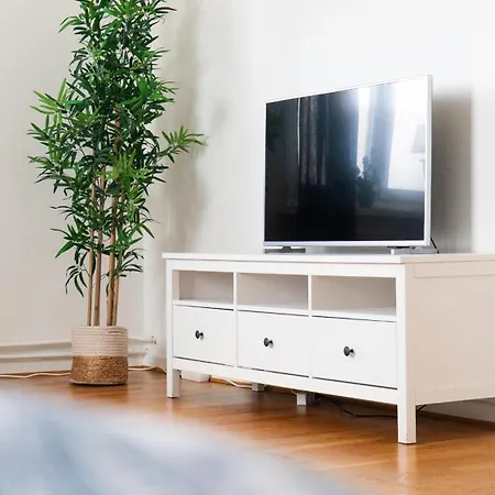 Chic 1br Center Sleeps 4 Braemaregarden Daire *