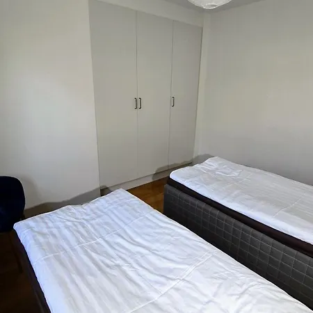 Bright 3-bedroom With Balcony * Göteborg