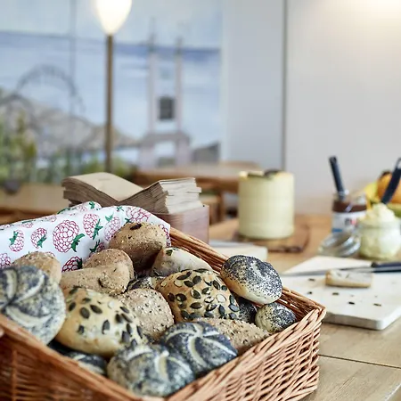 Hostal Goeteborg Hostel *