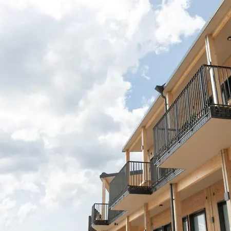 Waterfront 酒店 4*