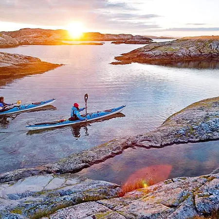 Seaside House In Sandvik With Pool *
