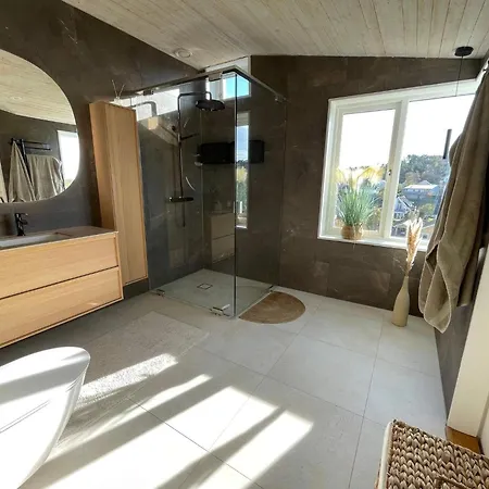 Holiday home Seaside House In Sandvik With Pool *