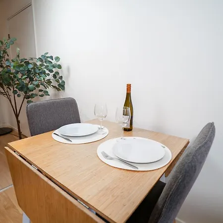 Modern In The Heart Of Linne, Walk To Haga * غوتنبرغ