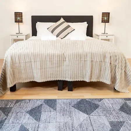 Modern In The Heart Of Linne, Walk To Haga *