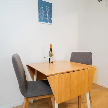 Warm Modern In The Heart Of Linne & Haga غوتنبرغ