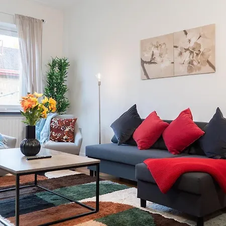 Large 2br - Scandinavian Design - Balcony Apartament