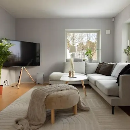 فيلة Beautiful House Close To Center