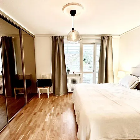 Apartment Family & Worker In Gothenburg