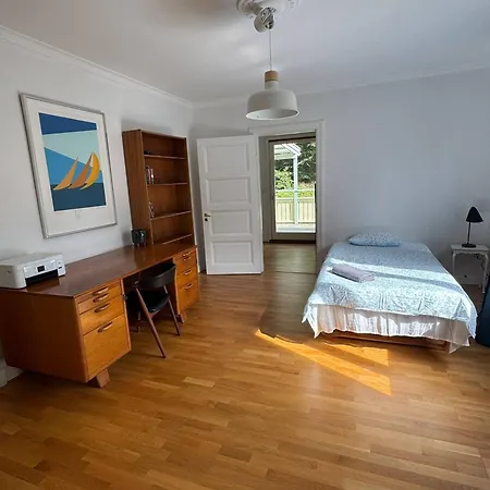 Family & Worker In * Göteborg