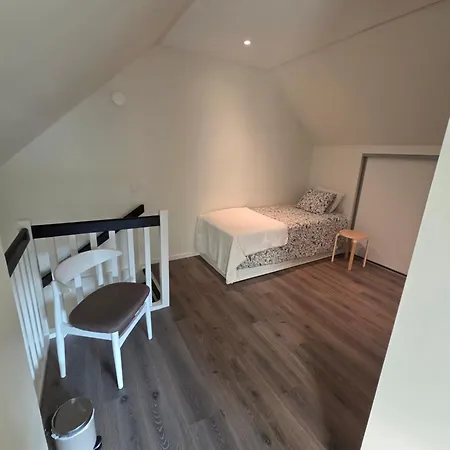 度假居 The Little House By The Paddock - Only For Non Smokers *