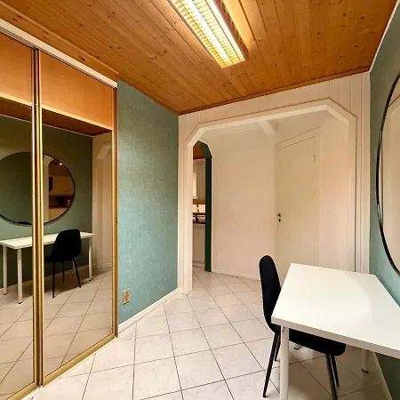 Workers House - 4 Bedroom - 7 Beds - Near Volvo - Desks Holiday home Gothenburg