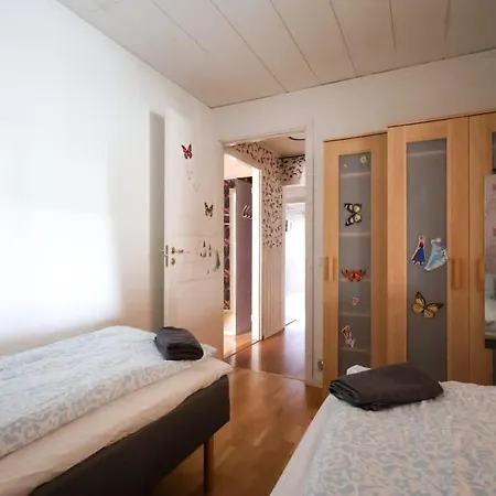 아파트 Workers - 8 Beds - Free Parking - Near Volvo