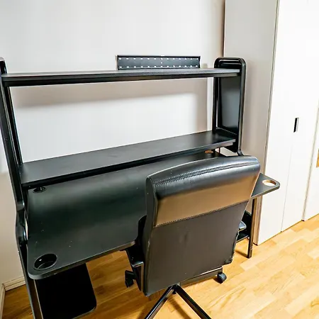 Convenient Duplex In With Privacy & Comfort Gothenburg