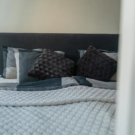 Floor With Rooftop, 1br In Great Location Göteborg