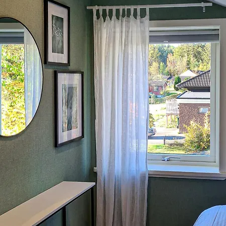 Semesterbostad 1 Bedroom In Torslanda *