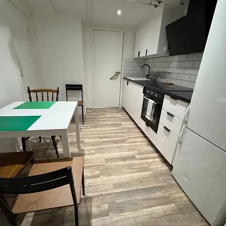 Workers - Construction Worker Housing Dom wakacyjny