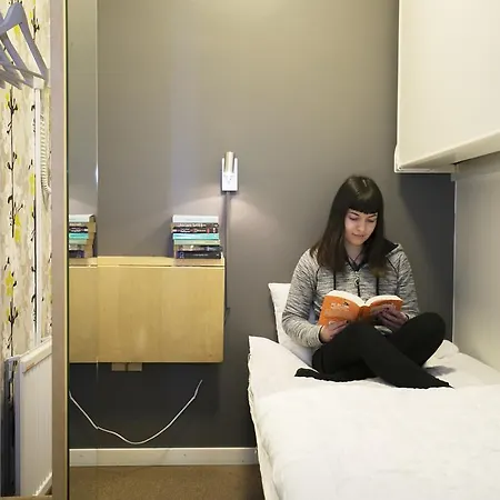 Hostel Slottsskogens *