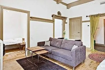 Apartment Avenue A1 *