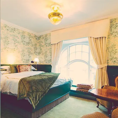 Hotel Robinson 2*