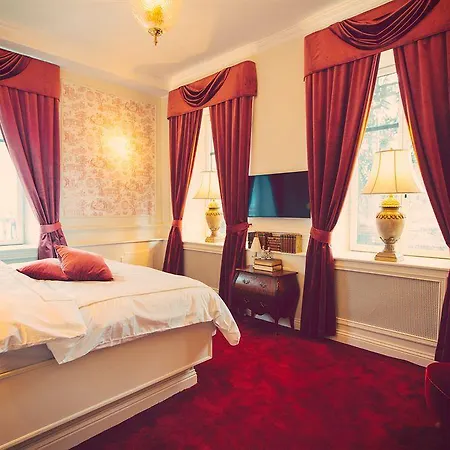 Hotel Robinson 2*