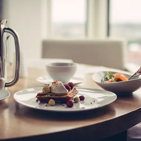 Upper House- Worldhotel 5*