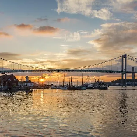 ホテル Quality Waterfront 4*