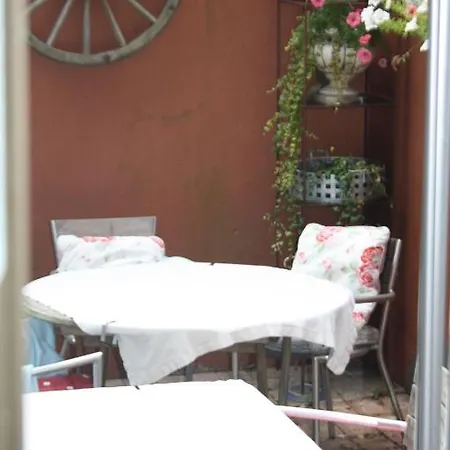 Bed & Breakfast Lilton 3*