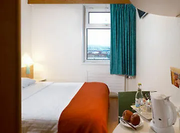 Ibis 3*