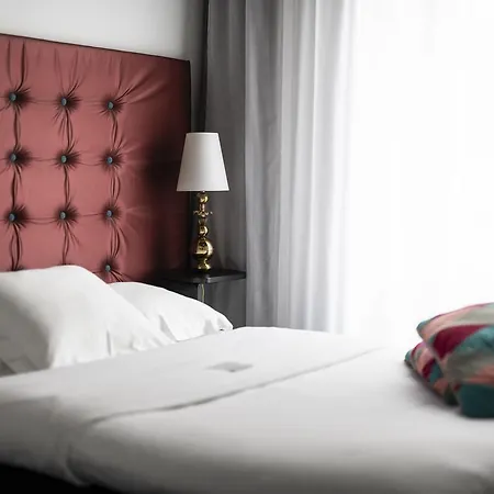 Hotel Flora 4*