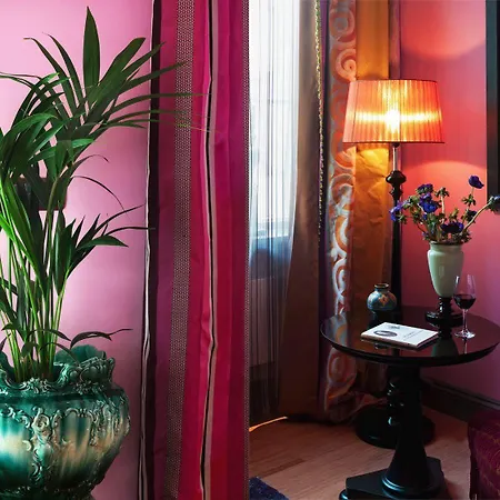 Dorsia & Restaurant Hotel