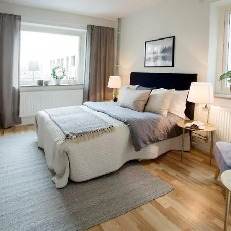 Lägenhet 2bedroom Centrally Located In *