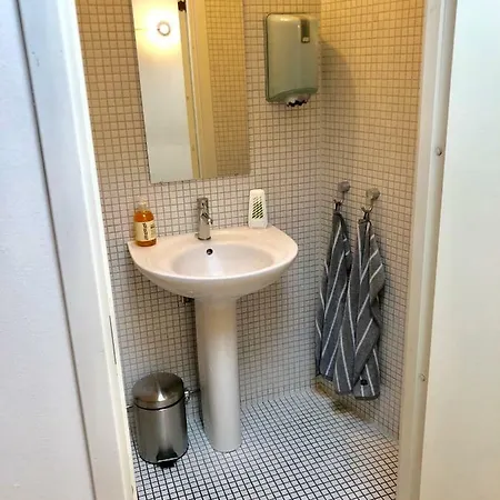 Very Central 165 Square Meters Avenue Goteborg