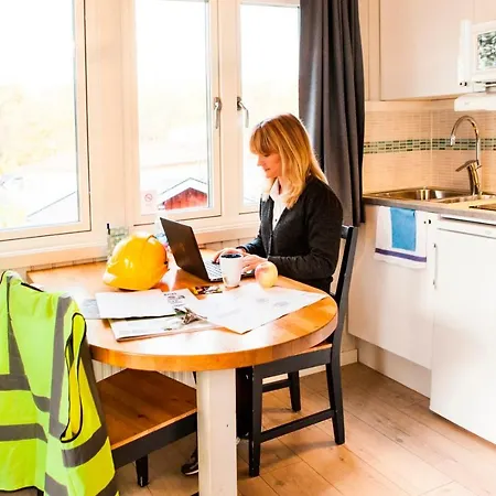 홀리데이파크 Lisebergsbyns