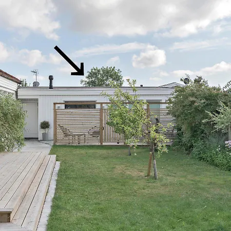 Small House Nearby City And Walking Distance To The Sea! *