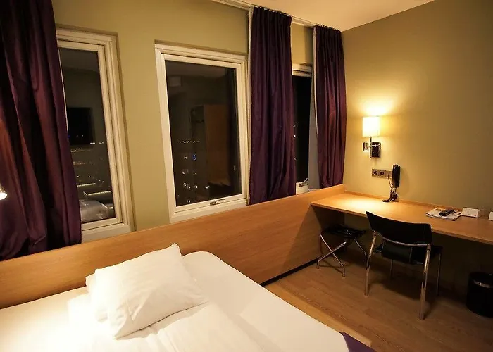 Hotel Western Arena 3*