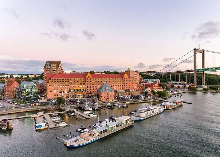 Quality Waterfront Hotel