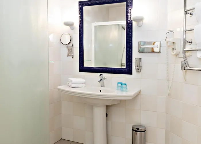 Hotel Center - Sure By Western