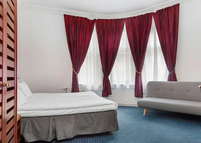 Western Tidbloms Szálloda