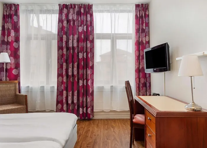 Szálloda Western Tidbloms 3*