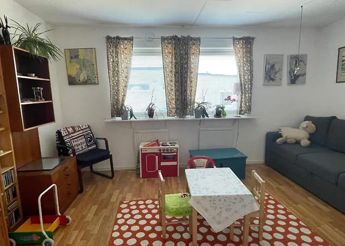 Holiday home 5 Person In Vaestra Froelunda