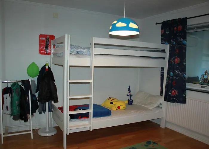 Вилла Between The Trees Гётеборг