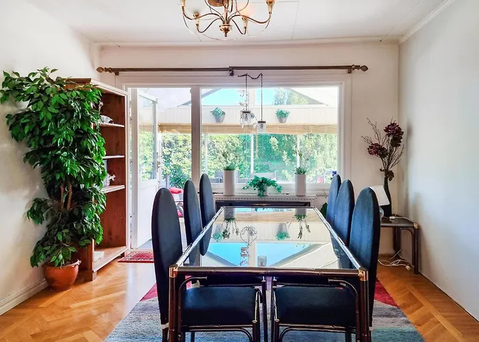 Lovely In With Kitchen Сasa de vacaciones