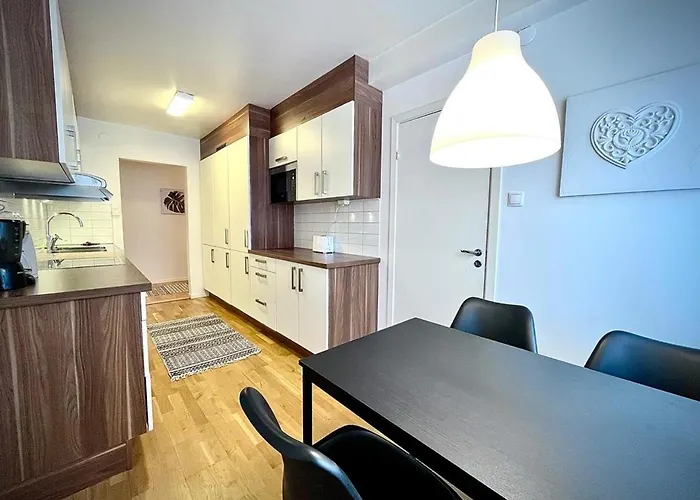 Elegant In Lovely Location