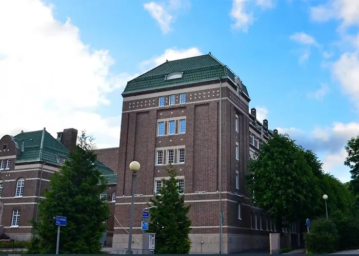 Forenom Geijersgatan - Center Apartment