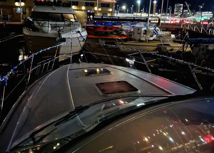 Prinsessan I Lilla Bommen 보트호텔 *