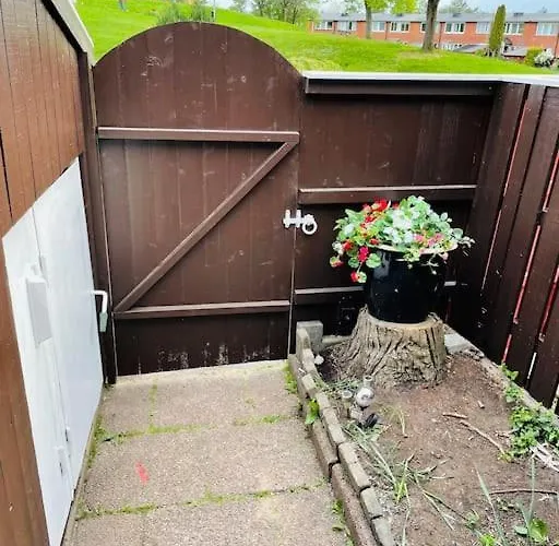 Hus Med 12 Baeddar Naera Och Gratis Parkering Villa