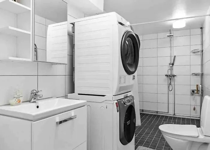 Hus Med 12 Baeddar Naera Och Gratis Parkering Villa