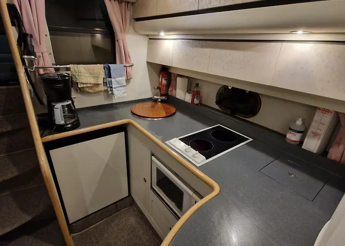 Prinsessan I Lilla Bommen 보트호텔 예테보리